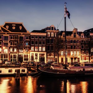 beautiful-night-in-amsterdam-illumination-of-bui-2023-11-27-05-28-25-utc